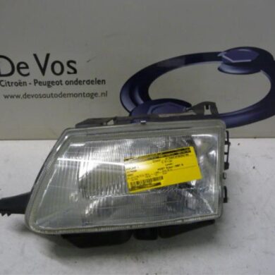 Citroen Saxo 1.4i SX,VSX Headlight, left 1997 6204N5