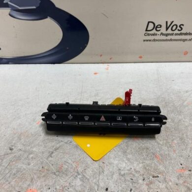 Peugeot 5008 1.6 BlueHDi 120 Switch 2016 98084589ZD