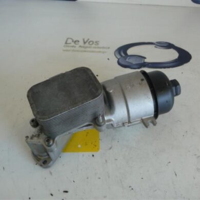 Peugeot 208  Oil filter housing 9HP-8HR8H01 2014 1109N9