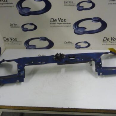 Citroen Saxo 1.1i X,SX Front panel 2001 7104H0