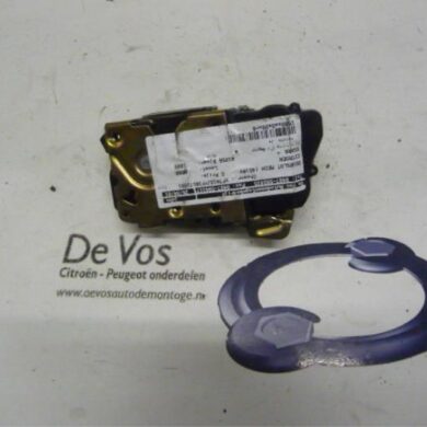 Citroen Xsara  Deurslot Mechaniek 4Deurs rechts-voor 1999 9136J2