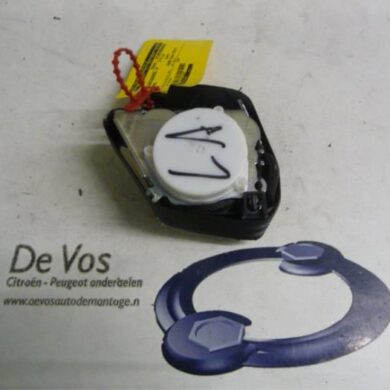 Citroen DS3 1.6 VTi 120 16V Rear seatbelt, left 2012 98019948XX