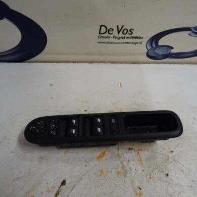 Peugeot 3008  Multi-functional window switch 2015 98144143ZD