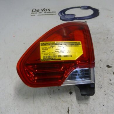 Peugeot 2008  Achterlicht rechts 2016 9678074580