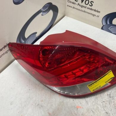 Peugeot 207 1.4 16V VTi Taillight, left 2012 6350HQ