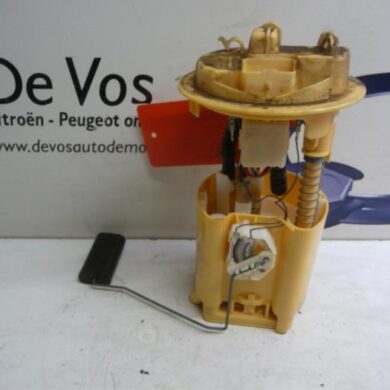 Peugeot 607 2.7 HDi V6 24V Brandstofpomp Elektrisch UHZ 2005 1525EY