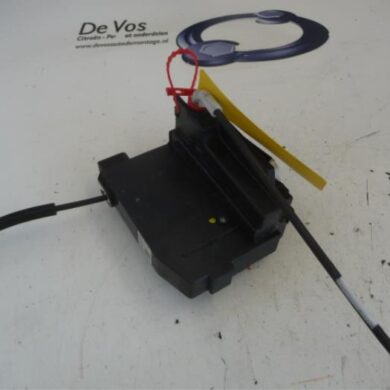 Peugeot 308  Deurslot Mechaniek 4Deurs rechts-achter 2015 9810310080