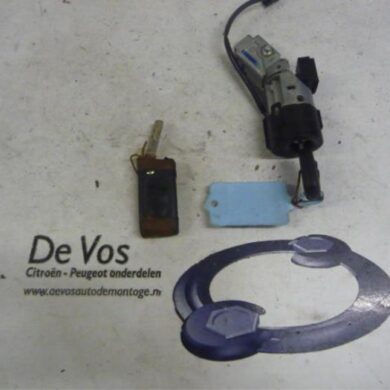 Citroen C4 1.6 HDi 16V Kontaktslot+Sleutel 2005 4162EP