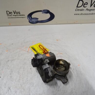 Peugeot 206 PLUS 1.4 XS Gasklephuis KF01-KFTKF01 2011 163667