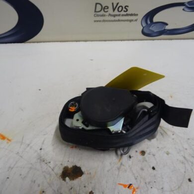 Peugeot 207  Seatbelt tensioner, right 2011 8975CA