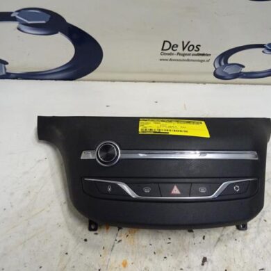 Peugeot 308  Radio control panel 2016 96777660ZD