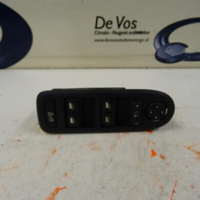 Peugeot 308  Multi-functional window switch 2011 649026