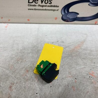 Peugeot 107 1.0 12V Elektrisch Raam Schakelaar 2012 6554KZ