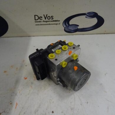 Peugeot 308 1.6 HDi 16V FAP ABS pump 9HR-9HR9H05 2011 4541WG-4541WH