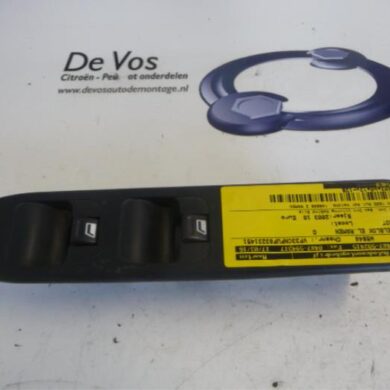 Peugeot 307 1.6 16V Combischakelaar ramen 2003 6554E9