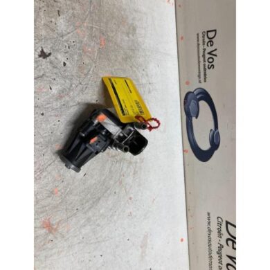 Peugeot 5008  EGR valve YHZ 2019 9829870080-9813064280-1679828480
