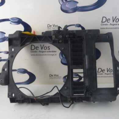 Citroen C5 1.6 HDiF 16V Cooling fan housing 2006 7104Q9