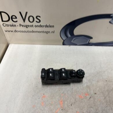 Citroen C4 Picasso  Multi-functional window switch 2019 98319761ZD