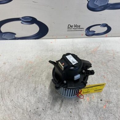 Peugeot 5008  Heating and ventilation fan motor 2019 9821292180