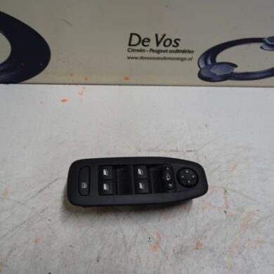 Peugeot 2008  Combischakelaar ramen 2015 96749624ZD