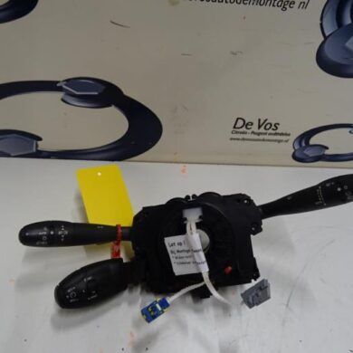 Peugeot 308 1.6 16V THP 175 Steering column stalk 2008 6242QR