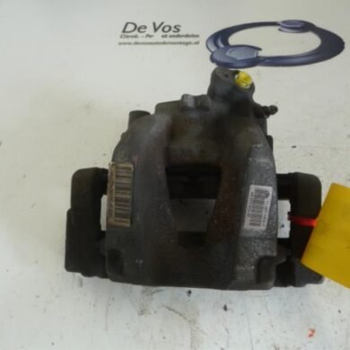 Citroen C4 Picasso  Remklauw (Tang) links-voor BHZBH01 2015 1609897280