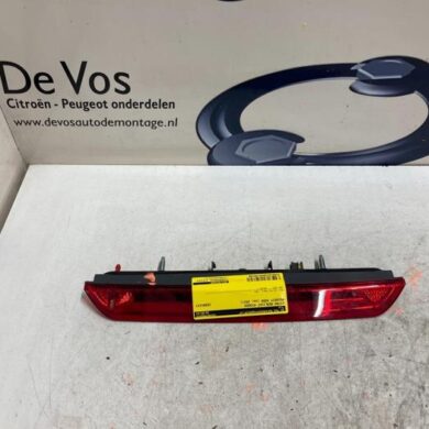 Peugeot 5008  Extra Remlicht midden 2021 9811951080