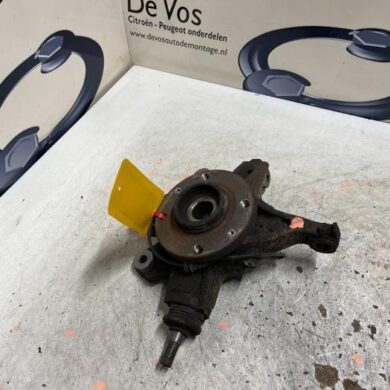 Citroen DS5 2.0 HDiF 160 16V Fusee links-voor 2015 3646C0