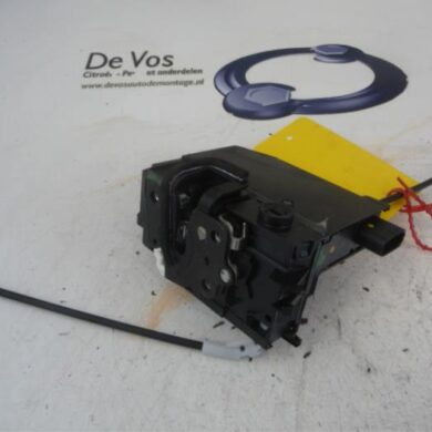 Citroen C4 Picasso  Deurslot Mechaniek 4Deurs links-achter 2016 9810311080