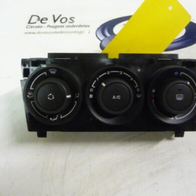 Peugeot 3008 1.6 HDiF 16V Heater control panel 2012 6452P2