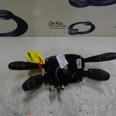 Peugeot 207  Steering column stalk 2009 6242YL