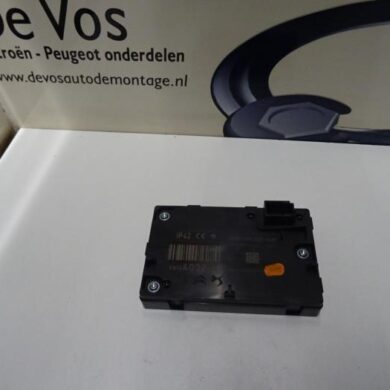 Peugeot 3008  Sonstige AHW 2017 9813403280 20GZ15