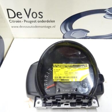 Peugeot 108 1.0 12V Tacho - Kombiinstrument KM 2016 B000777980