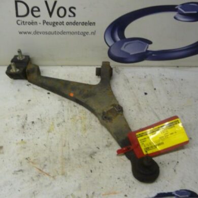 Peugeot 106 1.1 XN,XR,XT,Accent Draagarm rechts-voor 2003 352079