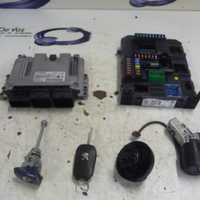 Peugeot 208  Computer Motormanagement 8HP-8HP8H01 2012 1608085080