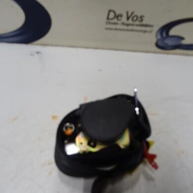 Peugeot 1007  Gordelspanner rechts 2006 8974V6