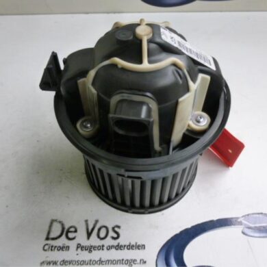 Peugeot 308 1.6 16V THP 150 Heating and ventilation fan motor 2008 6441Z7