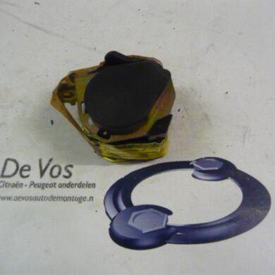 Peugeot 607 2.2 HDi 16V FAP Veiligheidsgordel midden-achter 2002 8973ET-8974AV