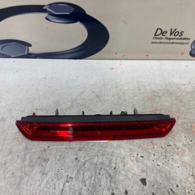Peugeot 3008  Extra Remlicht midden 2020 9811951080