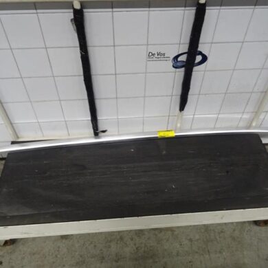 Peugeot 5008  Dakrail rechts 2018 98263651VV