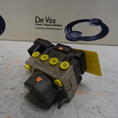 Peugeot 107 1.0 12V ABS Pomp 1KR-CFB 2013 1608529580