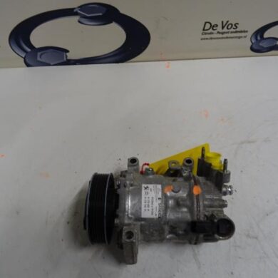 Peugeot 2008  Air conditioning pump YHXYH01 2019