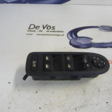 Citroen C5  Multi-functional window switch 2008 649028