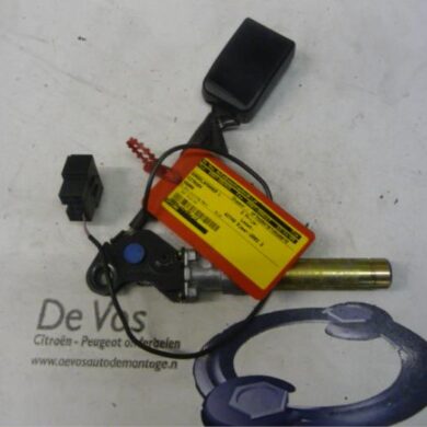 Citroen Xsara 2.0 HDi Gordelspanner links 2002 8972WQ