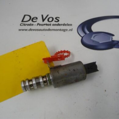 Peugeot 3008  Camshaft adjuster 2011 1922V5-V758776080