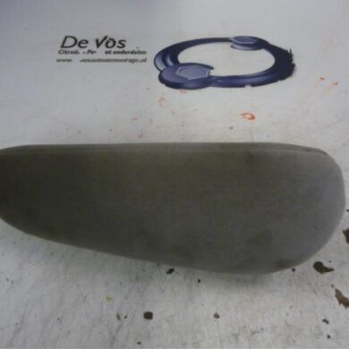 Peugeot 207  Armrest 2006 8830KJ