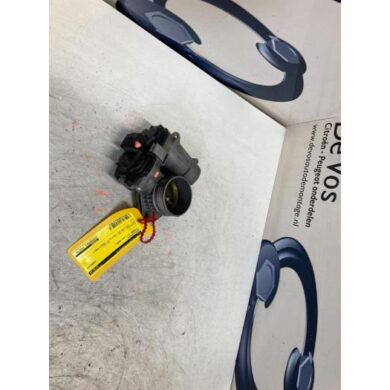 Citroen C3 1.4 16V Sensodrive Gasklephuis KFU 2008 1635W2