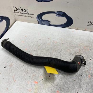 Peugeot 5008  Intercooler hose AH01 2019 9815433680