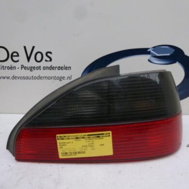 Peugeot 306 1.9 D Achterlicht rechts 1999 6351H8