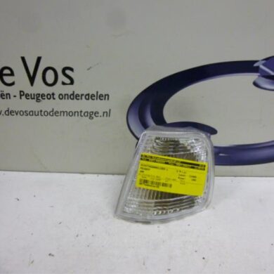 Peugeot 405  Richtingaanwijzer links 1992 630194